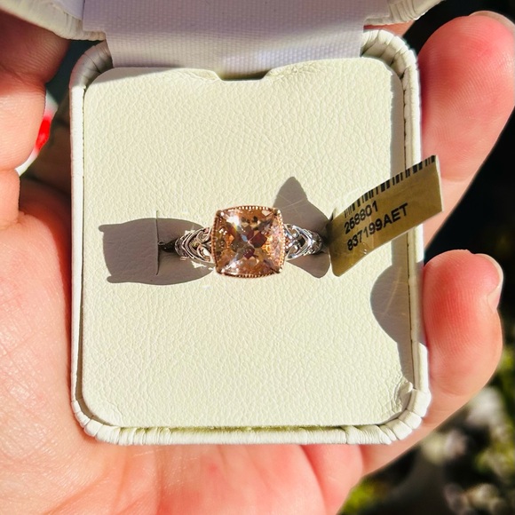 14K rose gold 2 carat Morganite ring. Appraisal paper included!
